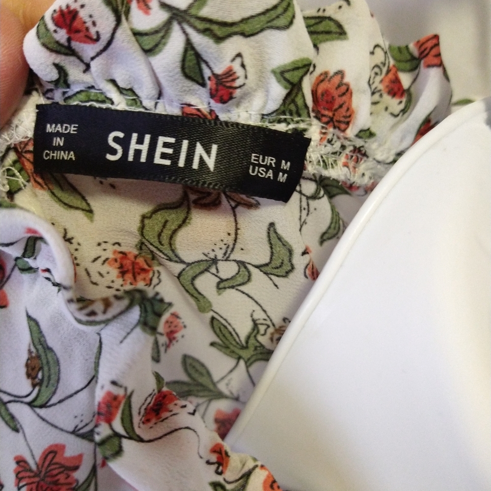 Shine short sleeve floral blouse